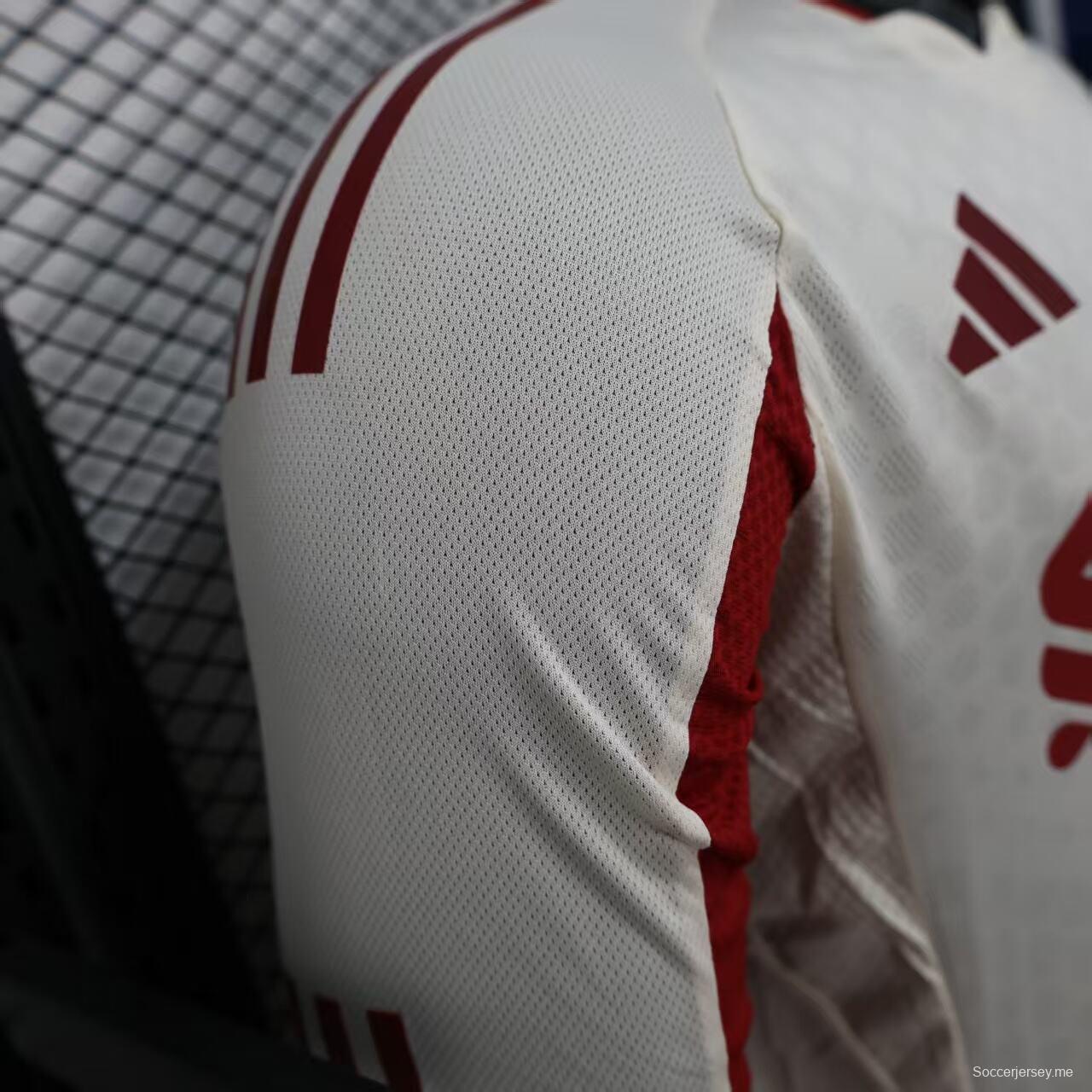 نسخة اللاعب 25/26 قميص ليفربول بأكمام طويلة الأكمام خارج أرضه