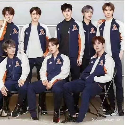 2025 أديداس فينتاج كلوب كوليكشن 2025 جاكيتات رياضية من أديداس