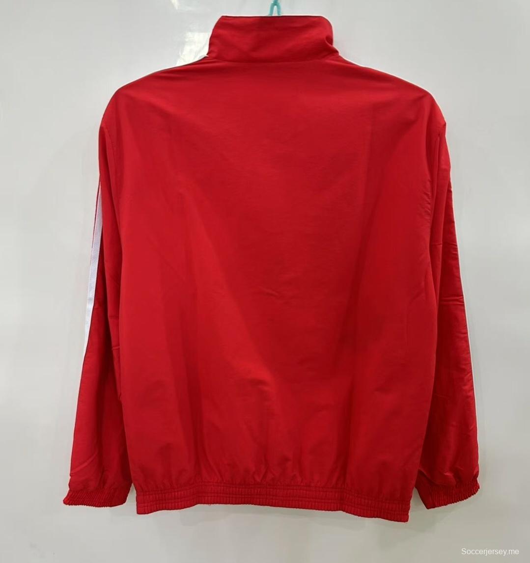 25/26 سترة ريـال مدريد حمراء/بيضاء عكسية قابلة للرياح