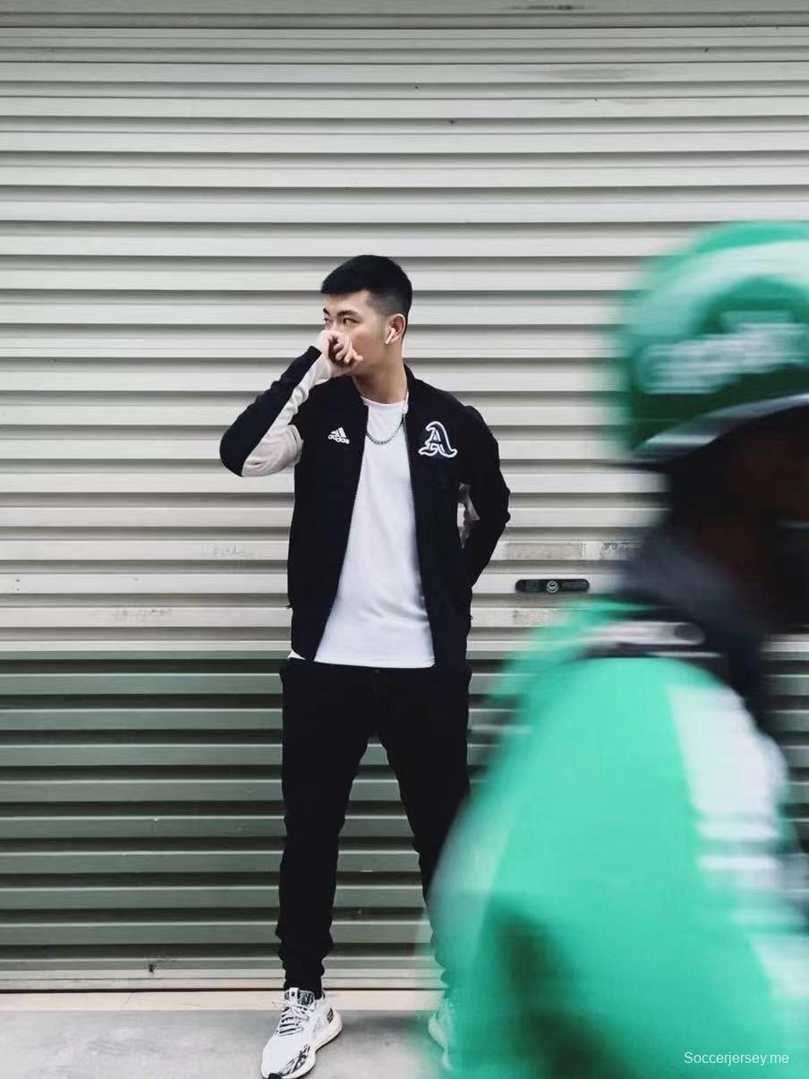 2025 أديداس فينتاج كلوب كوليكشن 2025 جاكيتات رياضية من أديداس