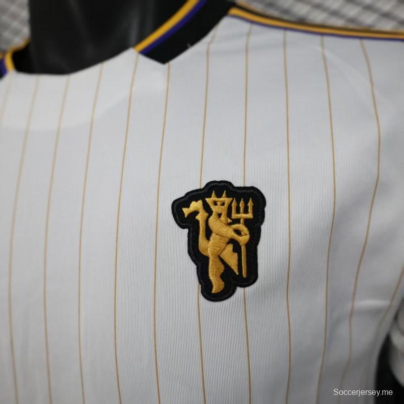 إصدار اللاعب 25/26 قميص أبيض غير رسمي لمانشستر يونايتد 25/26