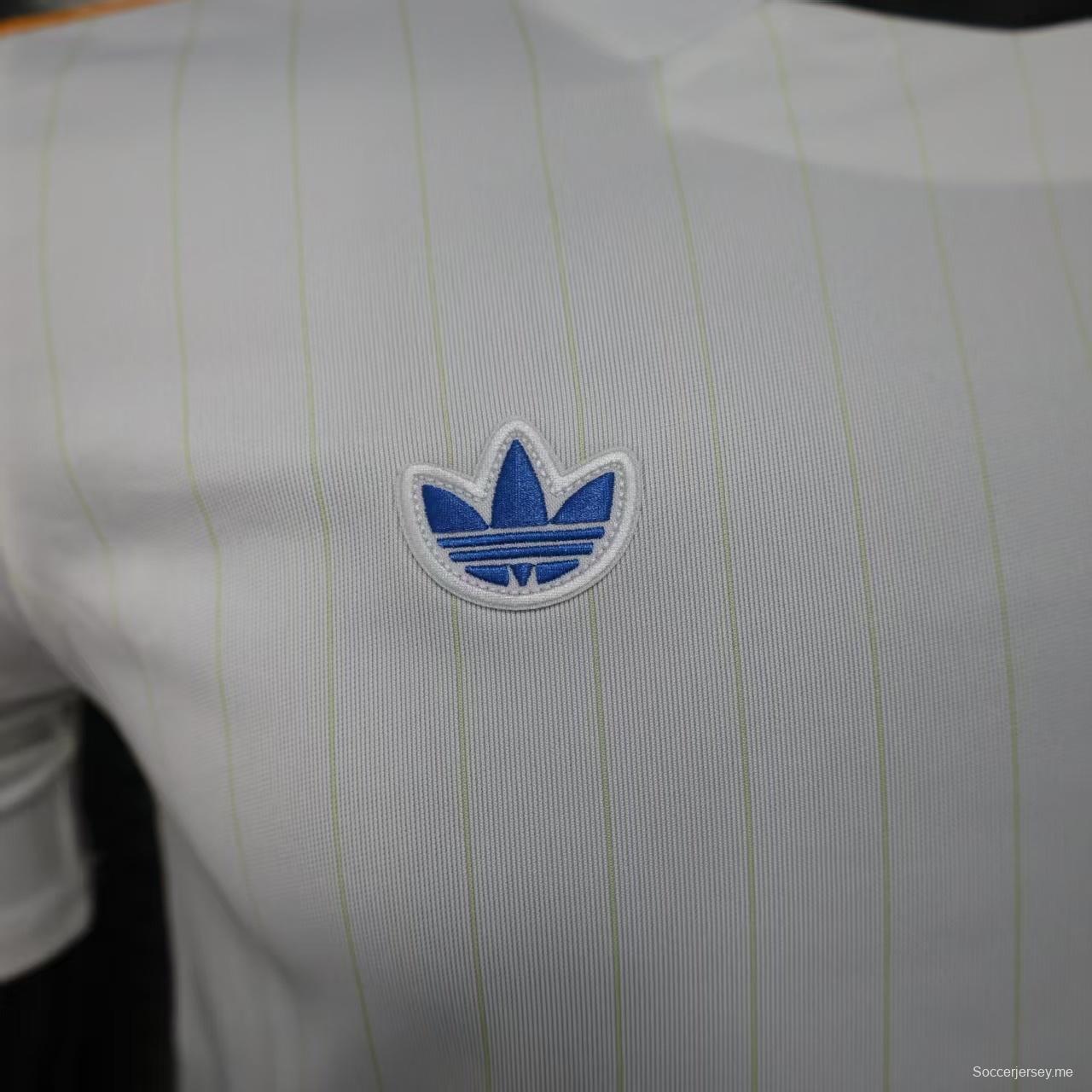 إصدار اللاعب 25/26 قميص ريال مدريد الأبيض غير الرسمي 25/26