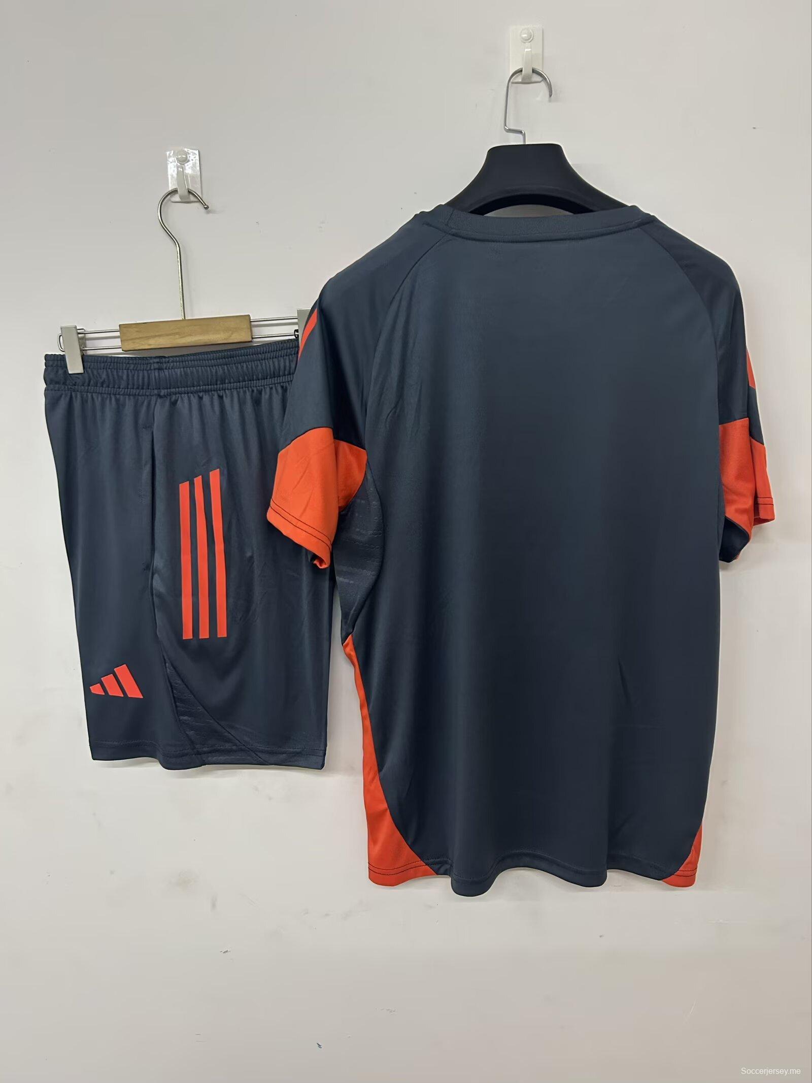 قميص تدريب بايرن ميونيخ 25/26 قميص تدريب موحد أسود رمادي + شورت رمادي