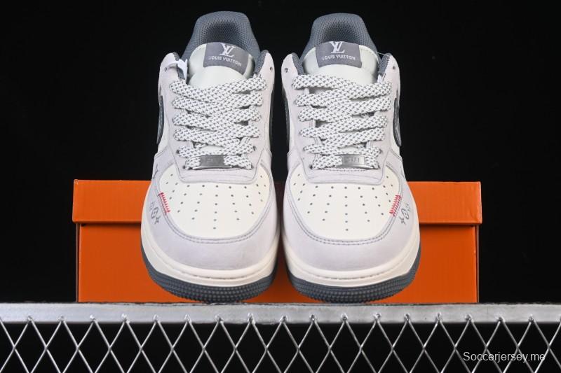 حذاء نايك اير فورس 1 '07 المنخفض من نايك اير فورس 1 '07 LV Collaboration Grey Hook Woven Label الرياضي الكاجوال - CX5050-Y25