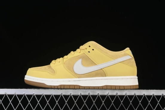 Nike SB Dunk Low Saturn Gold Low-Top Skate Shoes - FJ1674-700