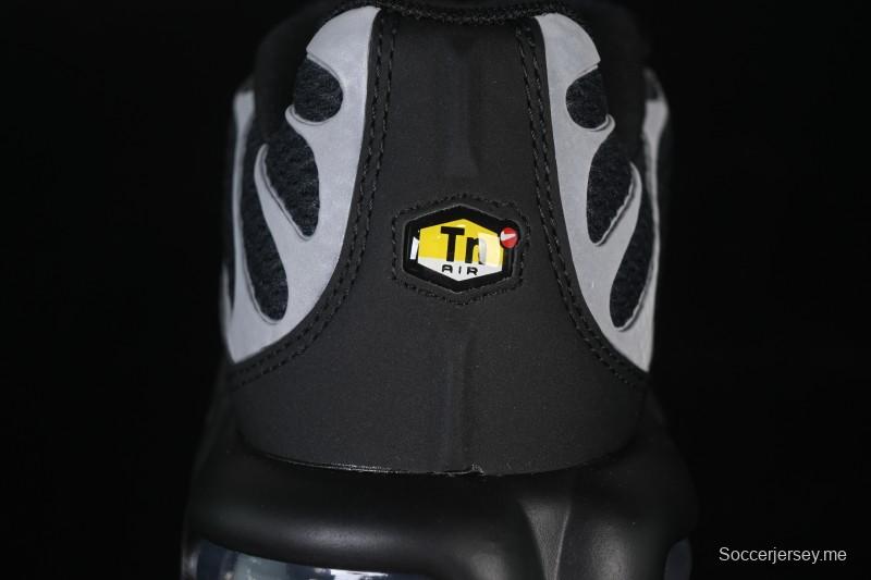 حذاء الجري اير ماكس بلس ريترو من نايك مع وسادة هوائية - HQ3029-001