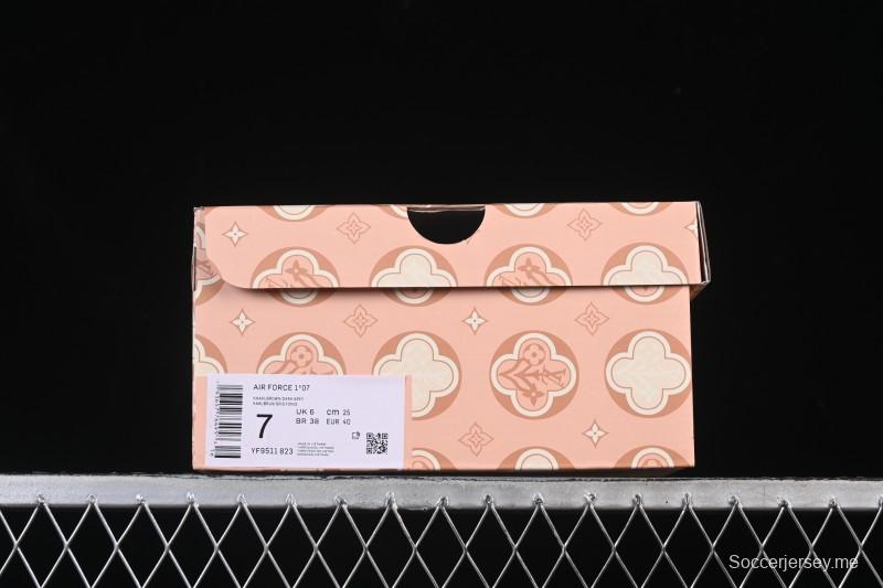 حذاء نايك اير فورس 1 '07 منخفض LV Collaboration أزرق فاتح كاجوال سنيكرز من نايك - YF9511-823