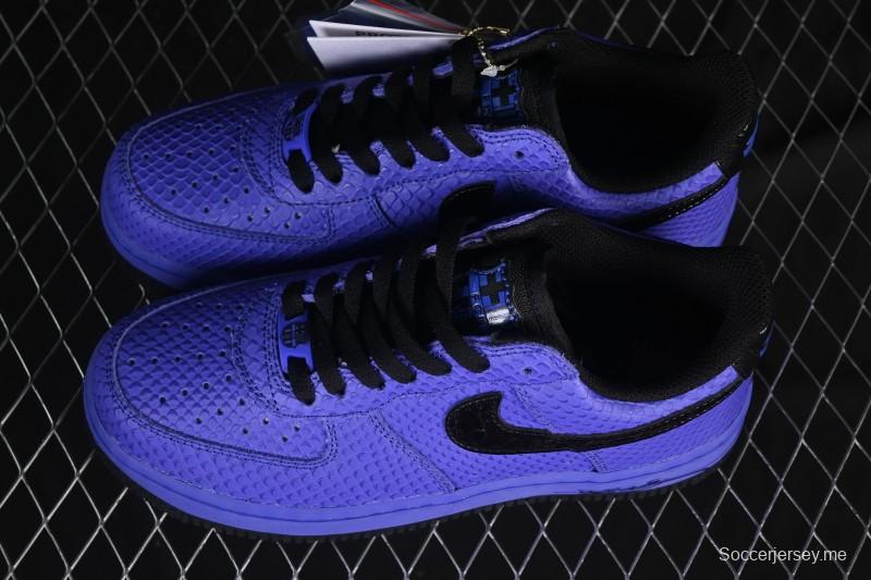 حذاء نايك اير فورس 1 '07 منخفض كاجوال سنيكرز - II7062-500