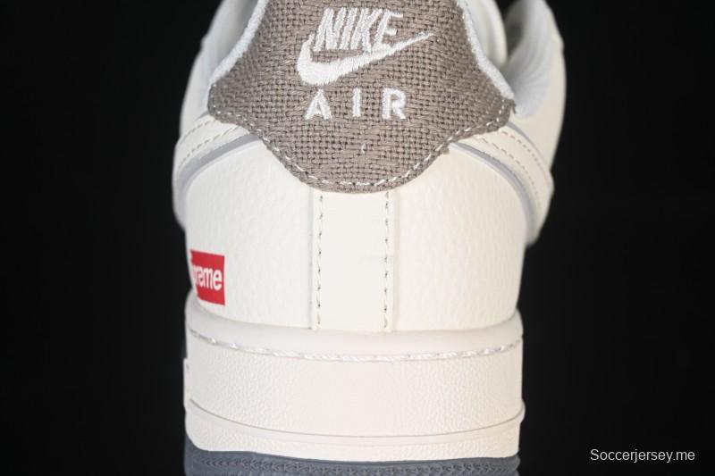 حذاء نايك اير فورس 1 '07 منخفض سوبريم سوبريم سنيكرز كاجوال من قماش البيج - XX3168-210