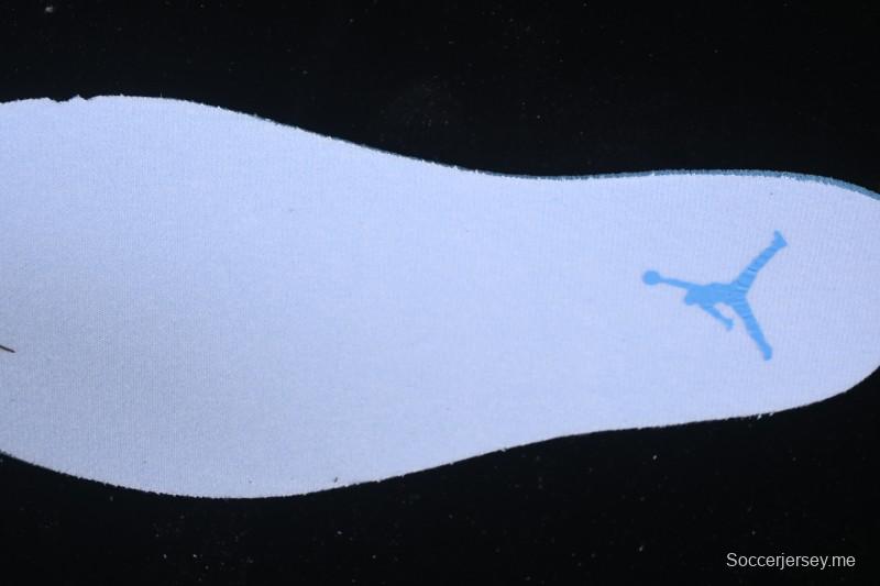 حذاء كرة السلة نايك اير جوردان كورتسايد 23 ريترو - IO7614-101