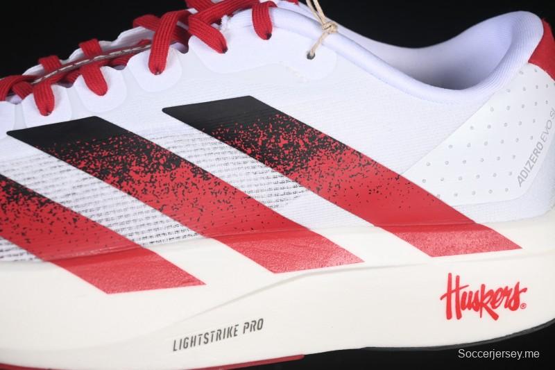 حذاء الجري اديزيرو ايفو اس ال من اديداس اديزيرو ايفو اس ال خفيف الوزن ومبطن مسامي خفيف الوزن - JQ4576