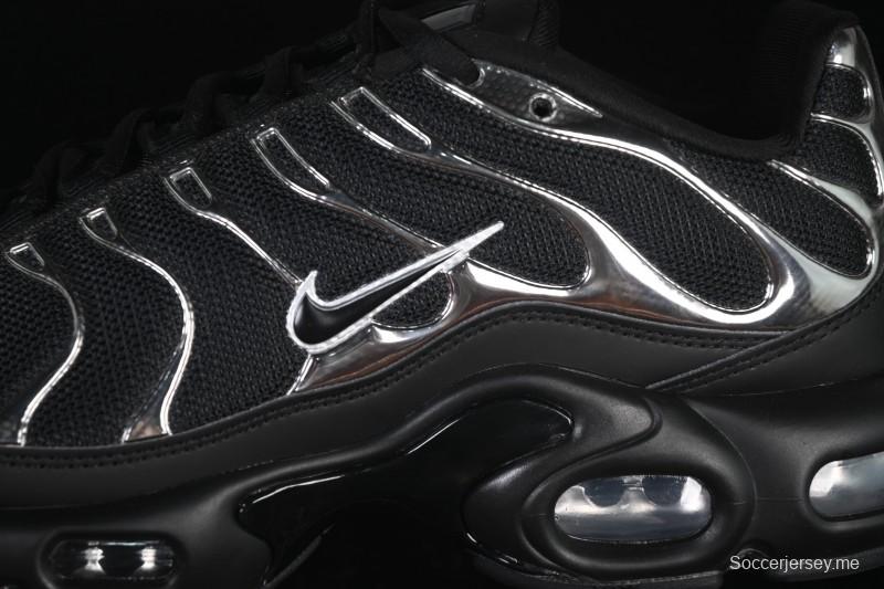 حذاء الجري اير ماكس بلس ريترو من نايك بتقنية الوسائد الهوائية - HJ9743-001