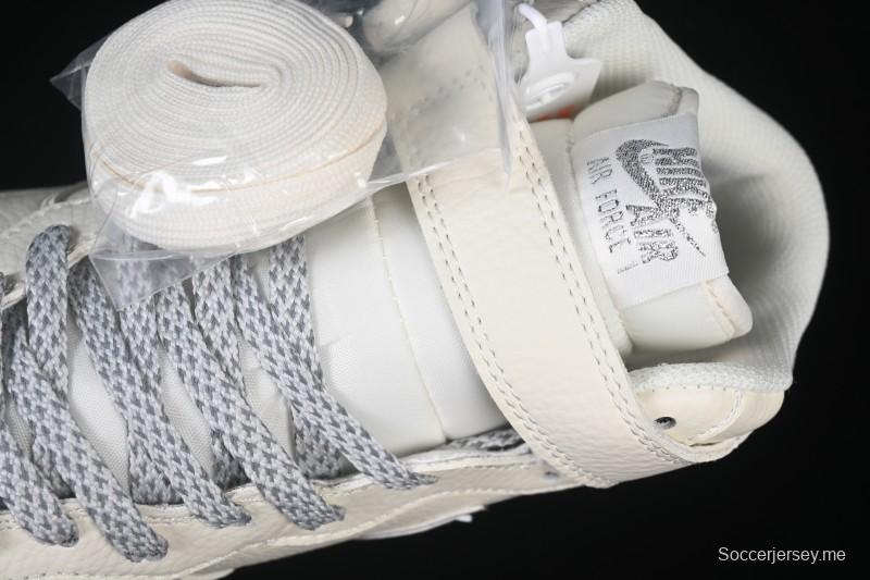 حذاء تزلج نايك اير فورس 1 ميد نايك اير فورس 1 ميد رمادي فاتح بلونين نعل كل النجوم المرصع بالنجوم والسماء المتوسطة - XL0236-232