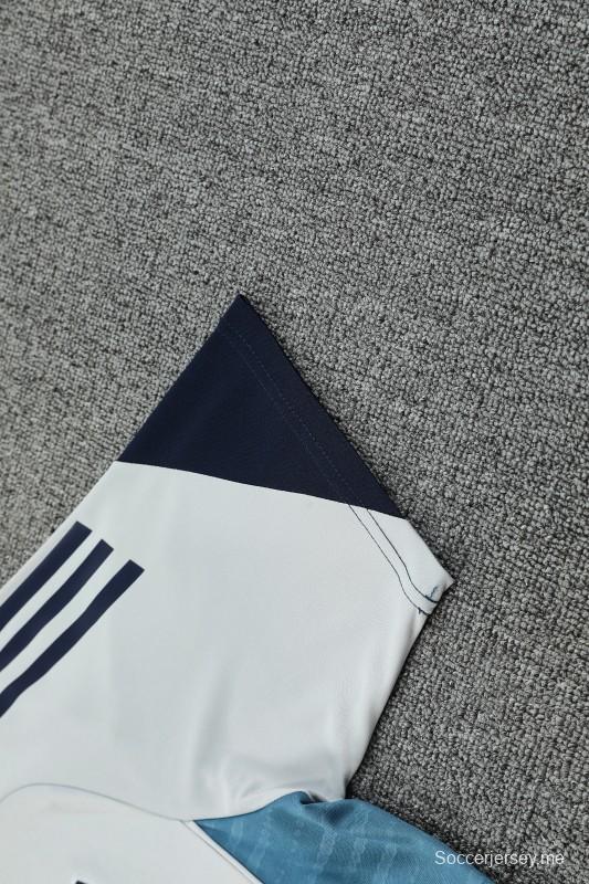 25/26 ريال مدريد قميص أبيض بأكمام قصيرة + شورت أبيض