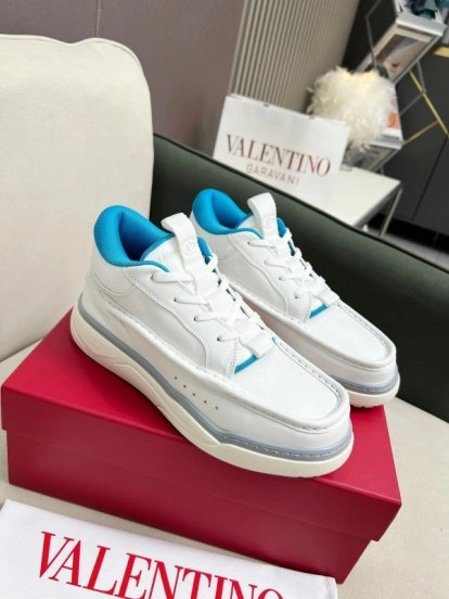 VALENTINO RUNBOOT Mid-Top Sneakers with Lightweight Comfort - AS00380