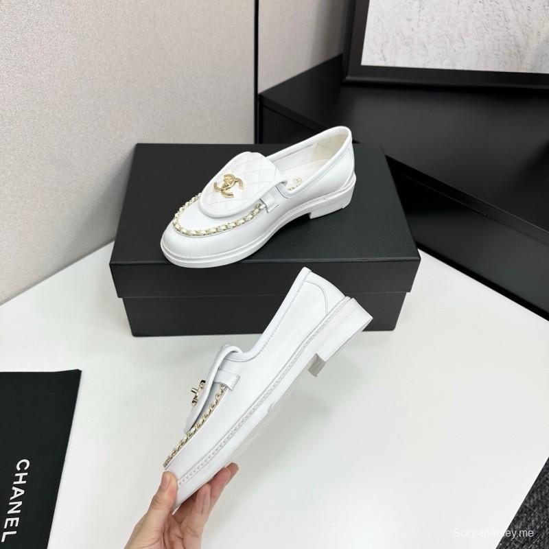 Chanel Classic Flap Chain CC Loafers with Buckle Closure - LY00320