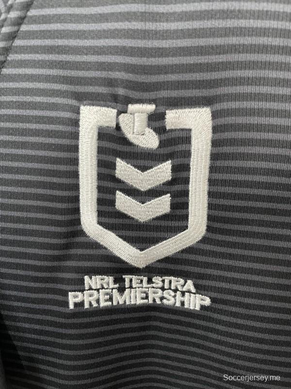 25/26 بنريث بانثرز بنريث بانثرز أسود مع قميص بتصميم ذكرى أنزاك