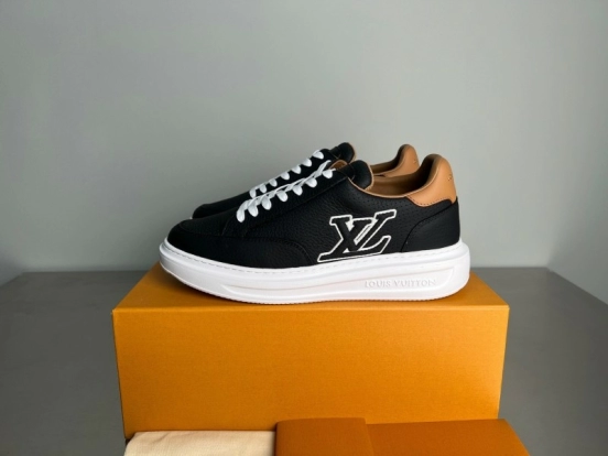 حذاء رياضي رجالي بيفرلي بيفرلي هيلز برقبة منخفضة من ليف بيفرلي هيلز - YC