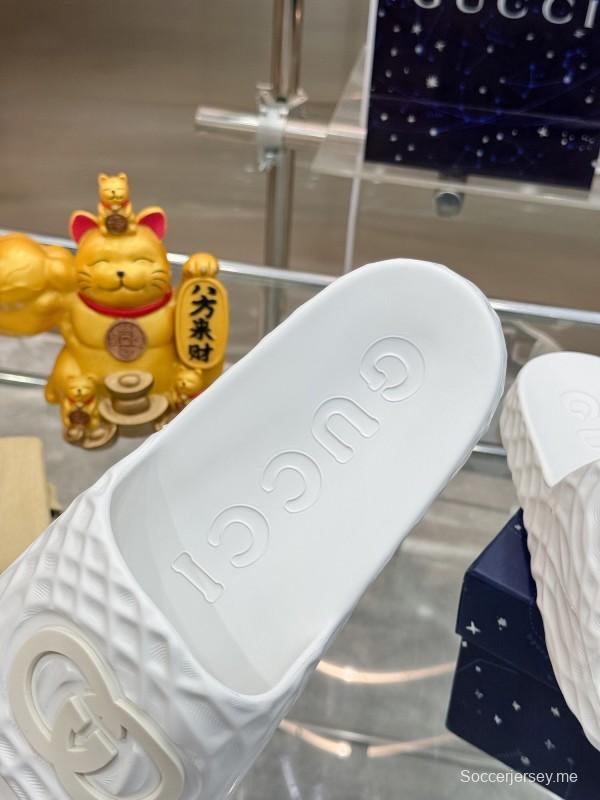 صندل غوتشي ليدو ليدو المتشابك G المطاطي المزخرف للرجال - AS00170