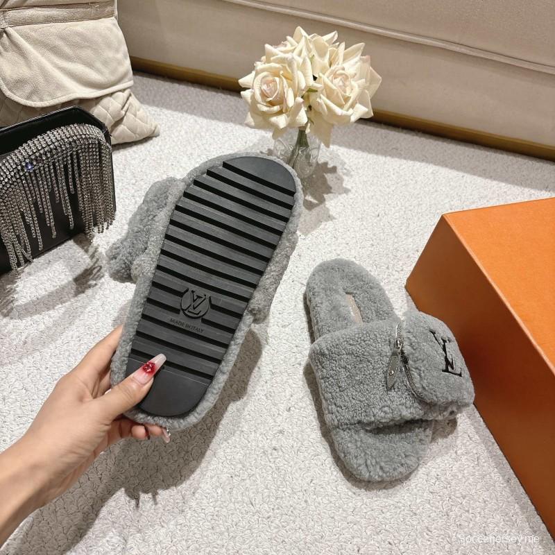 L牌 شباشب من الصوف الكسول - LY00260