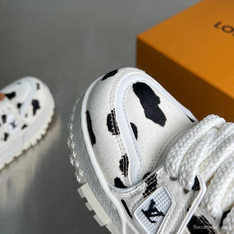 ليف 2025/س 2025/س سنيكرز بشعار توقيعات جلدية - YC