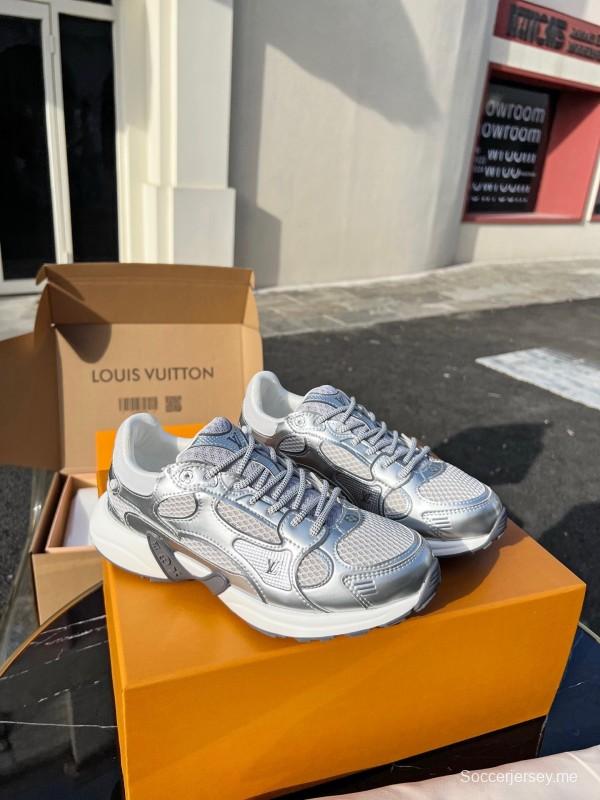 حذاء جري كاجوال من سلسلة أولمبيا من لويس فويتون بنقشة مونوغرام - AS00320