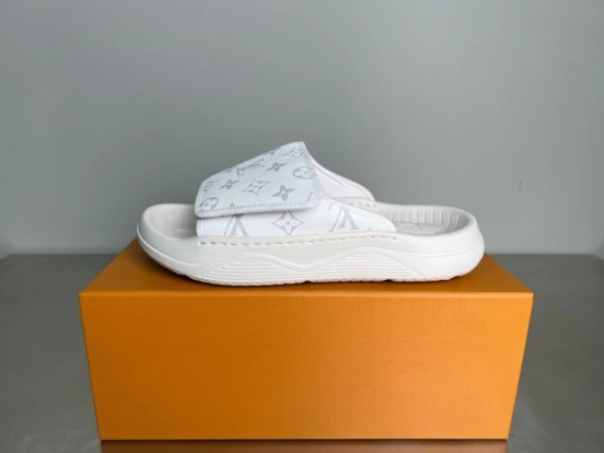 حذاء بغل من لويس فويتون ميامي مع إغلاق بخطاف وحلقة - YC