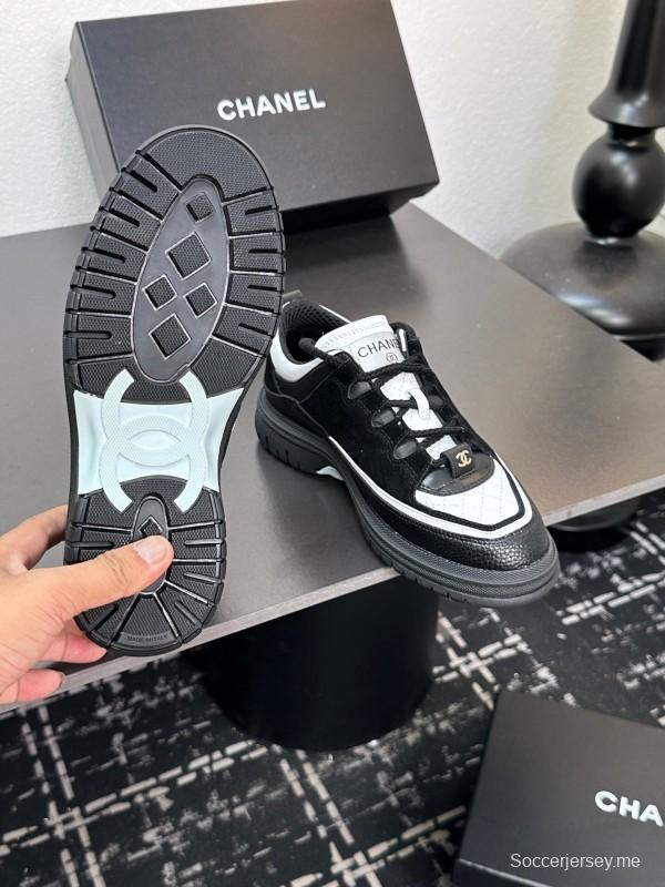 حذاء رياضي بنعل سميك لربيع/صيف 2025 من شانيل - LY00320