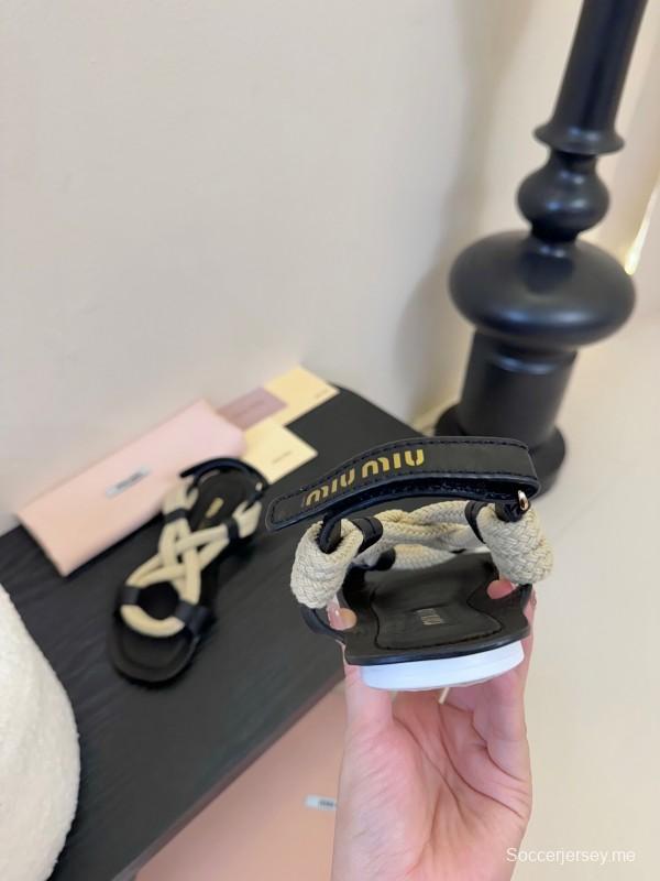 صندل بحبل منسوج من الحبل من ميو 2025/أسس أسبوع الموضة - KFY00330