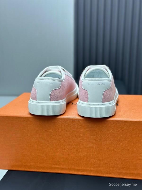 حذاء رياضي أبيض كاجوال بطبعة حيوانات من سلسلة تايم أوت من لويس فويتون - AS00260