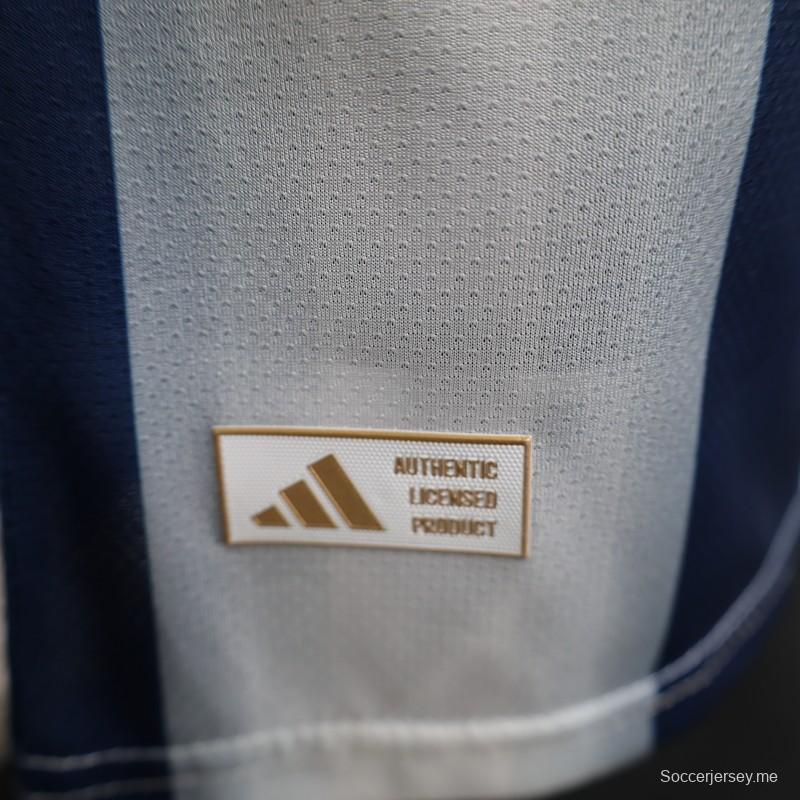 قميص خاص للاعب، إصدار 2026، باللونين الأزرق الداكن والأبيض