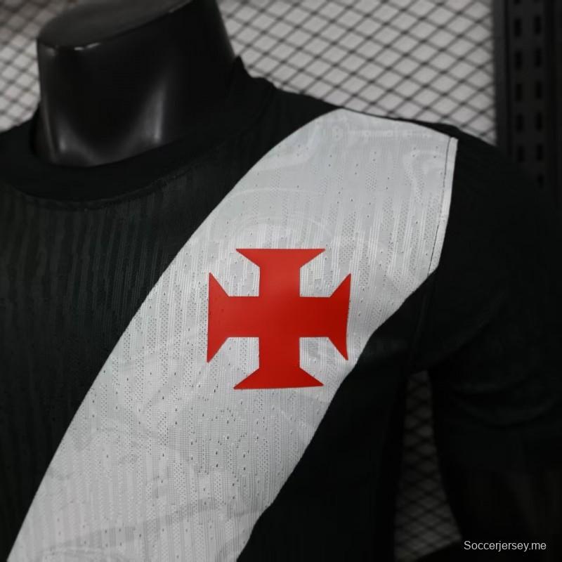 قميص فريق فاسكو دا جاما للموسم 2026/2027 (الملعب) باللون الأسود مع شريط مائل أبيض