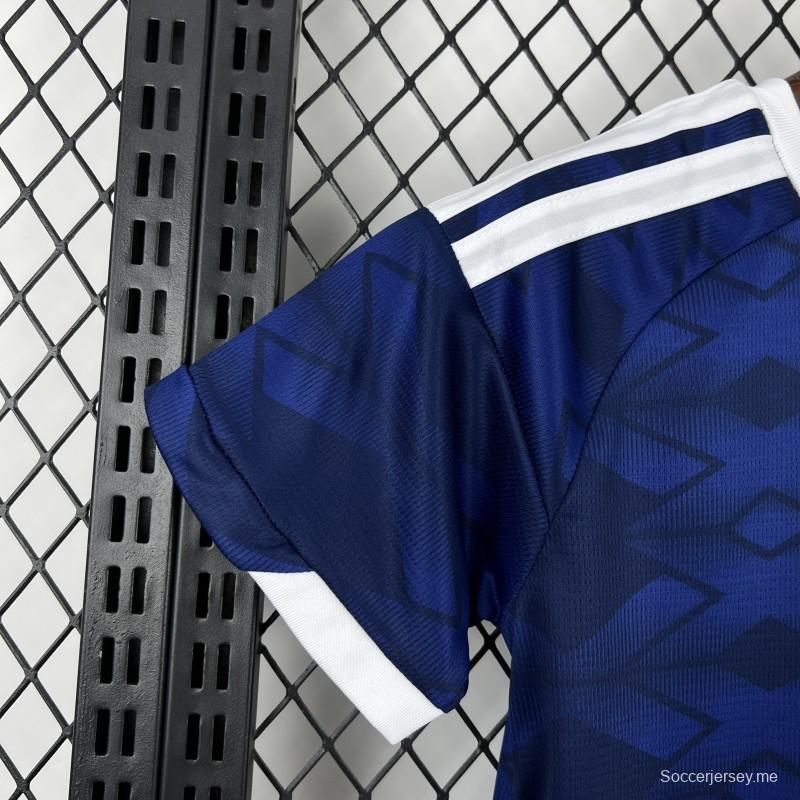 الزي الرسمي لفريق اسكتلندا للأطفال في كأس العالم 2026