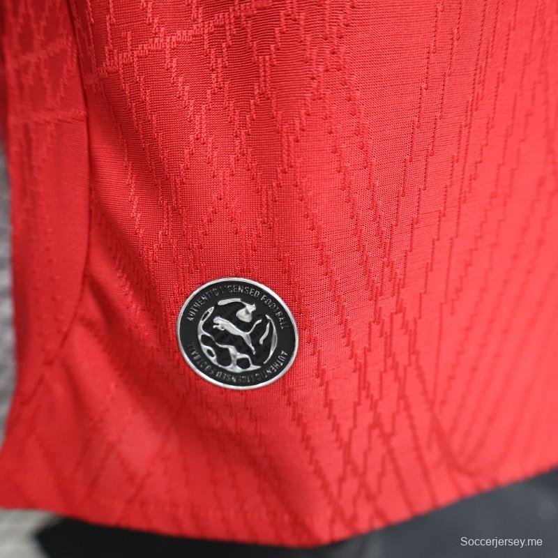 قميص الفريق الأول للمغرب باللونين الأحمر والأخضر، موسم 2026/2027