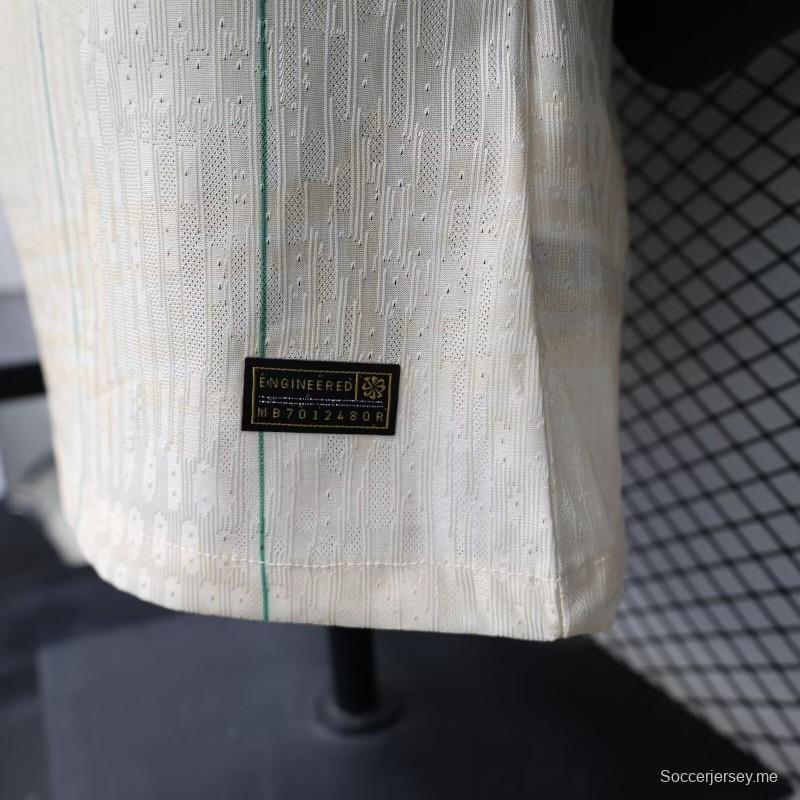 قميص اللاعب الإصدار 2026 باللون الكريمي مع نقوش هندسية قبلية، إصدار خاص