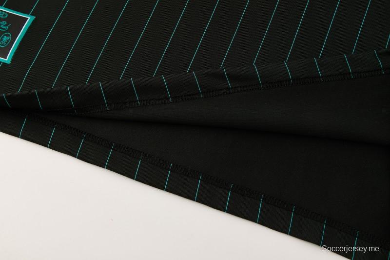 26/27  ليفربول  قميص أسود بأكمام قصيرة + شورت كرة قدم