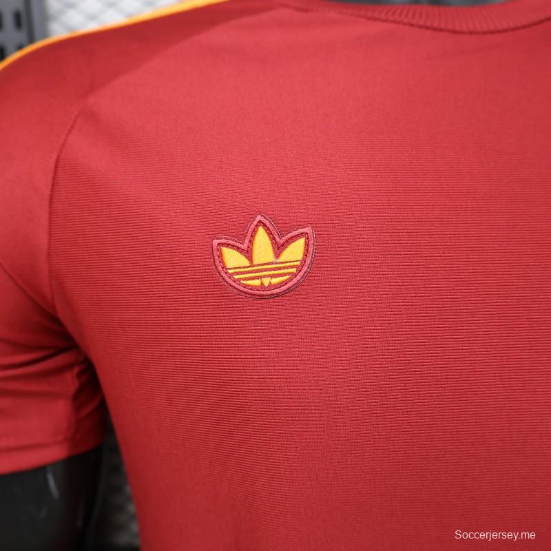 قميص اللاعب الإصدار 2026، AS Roma × Adidas Originals، قميص المنزل باللون الأحمر الداكن الكلاسيكي