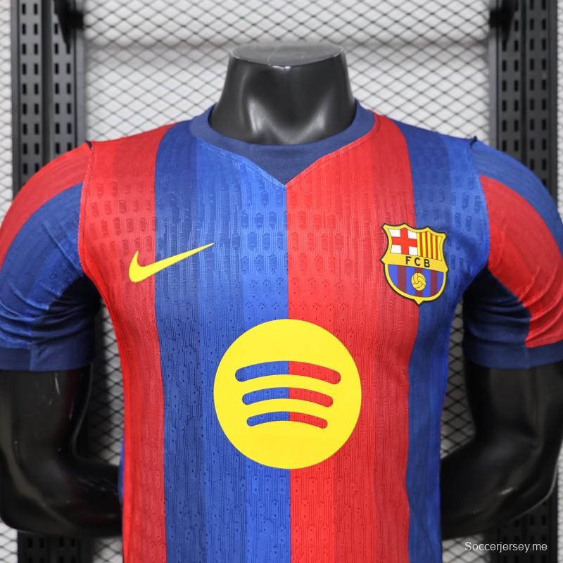 قميص اللاعب نسخة 25/26 لفريق برشلونة الأزرق والأحمر بخطوط عمودية مع شعار Spotify