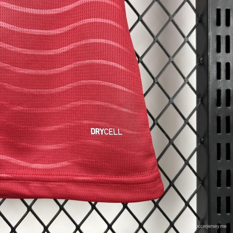 قميص المنتخب البرتغالي للسيدات في كأس العالم 2026 (قميص المباريات على أرضه)