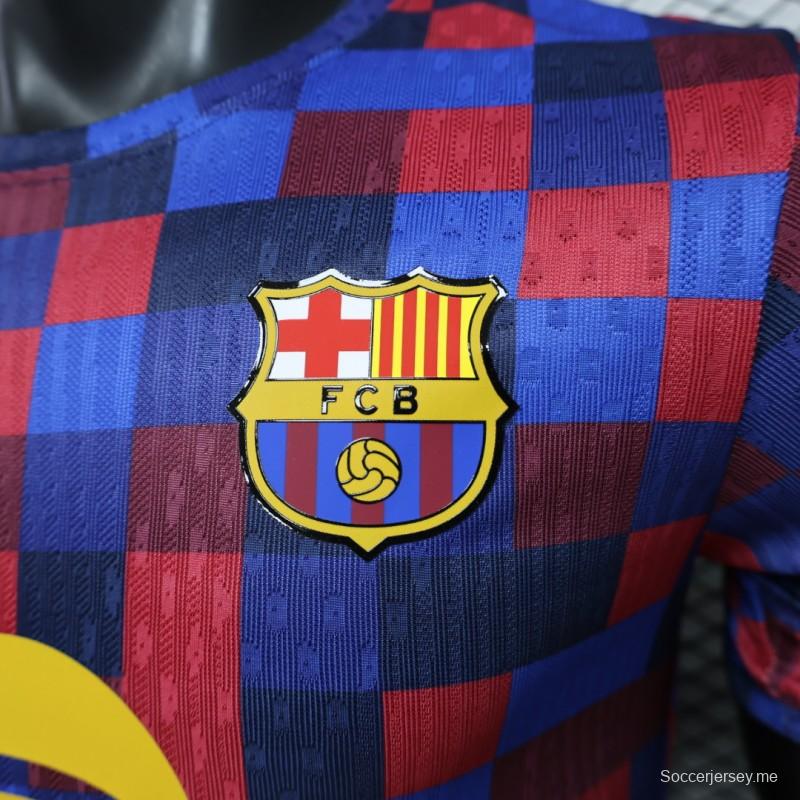 قميص برشلونة للاعبين من طراز 26/27، طراز ما قبل المباراة