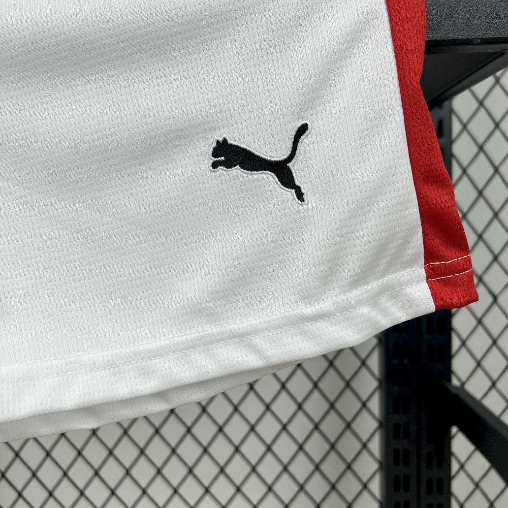 2025/26 كيدز سبورتنج دي خيخون سبورتنج دي خيخون طقم رياضي للمنازل