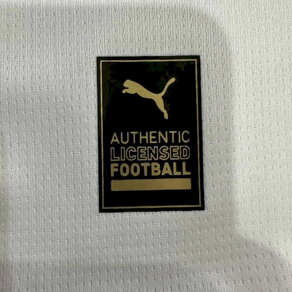 2025/26 قميص شيفاس غوادالاخارا للرجال خارج الديار للرجال