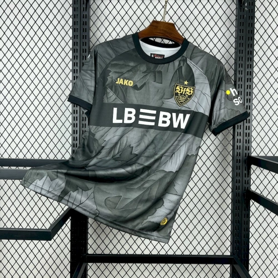 2025/25/26 قميص شتوتجارت الثالث للرجال