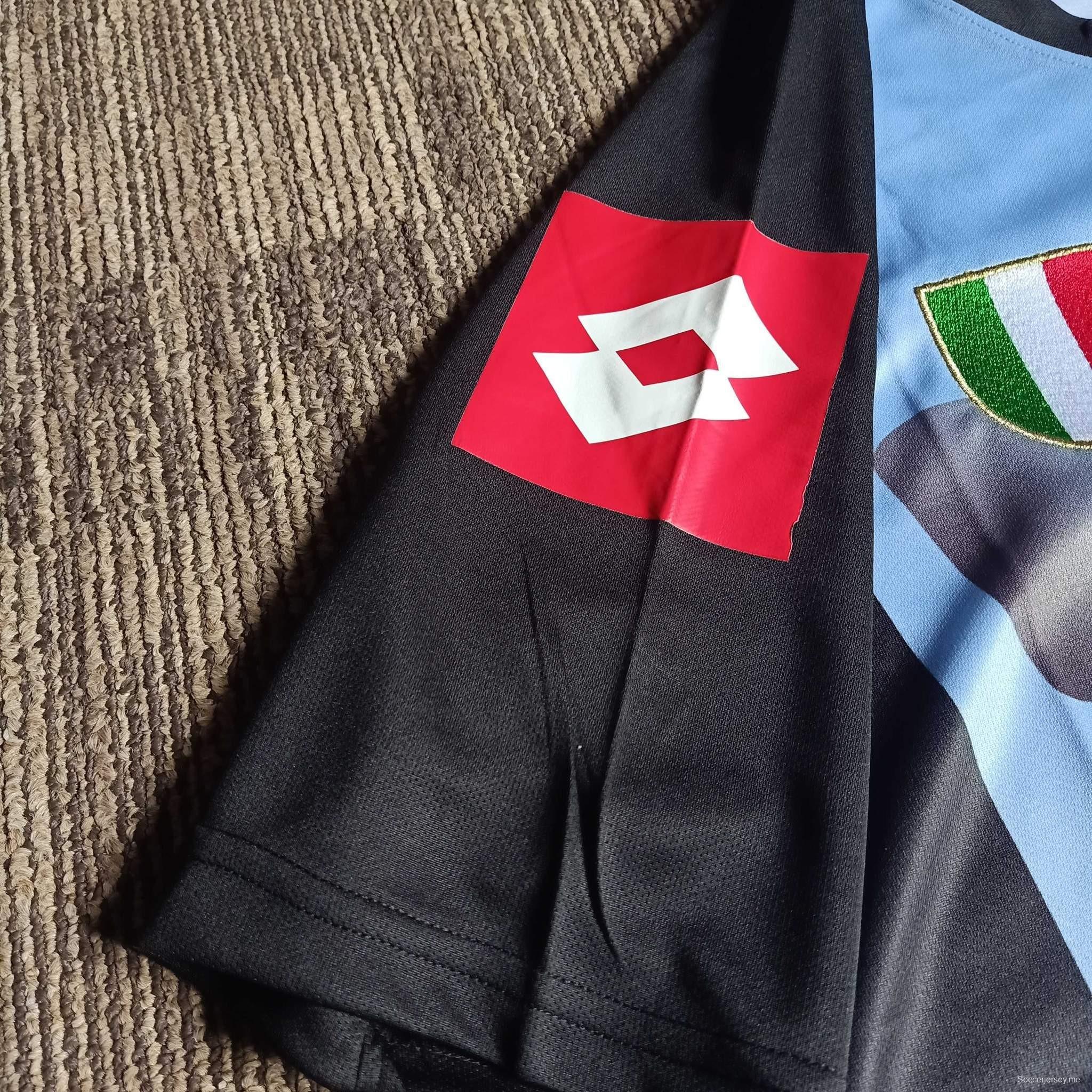 قميص أزرق ريترو 02/03 لحارس مرمى يوفنتوس يرتديه بوفون
