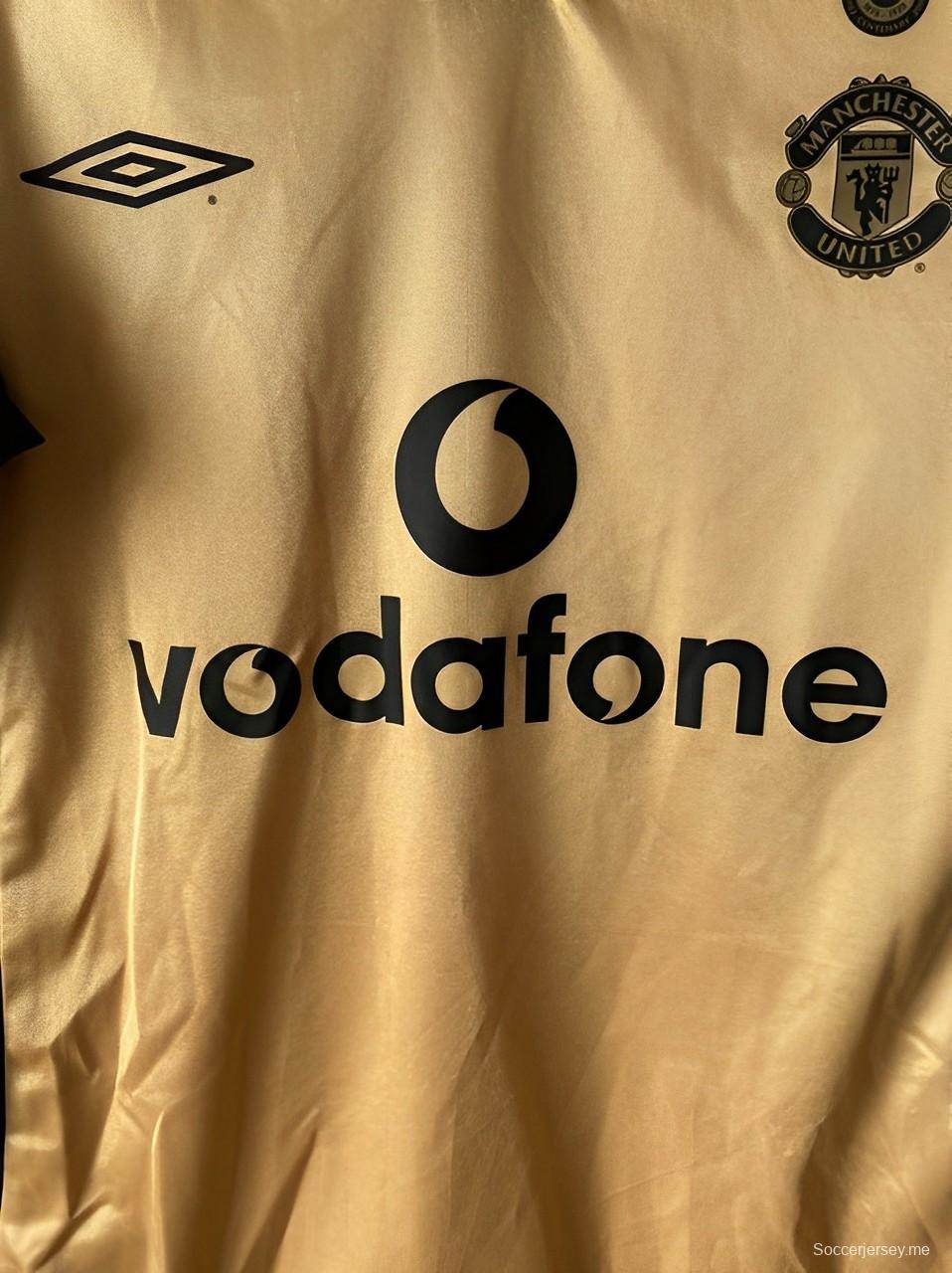 قميص ريترو 01/02 مانشستر يونايتد المئوي الثالث القابل للارتداد
