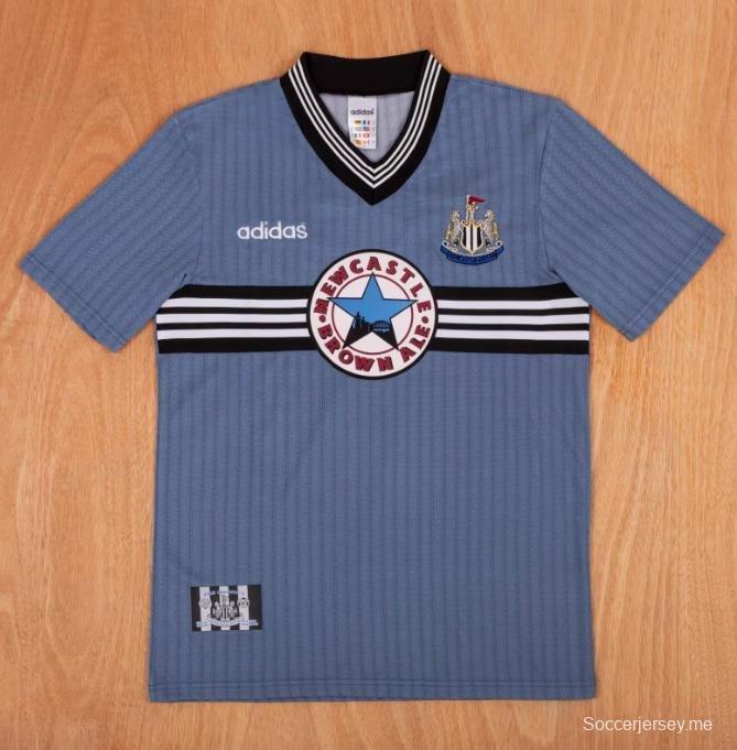 قميص ريترو 95/96 نيوكاسل يونايتد Away رمادي اللون
