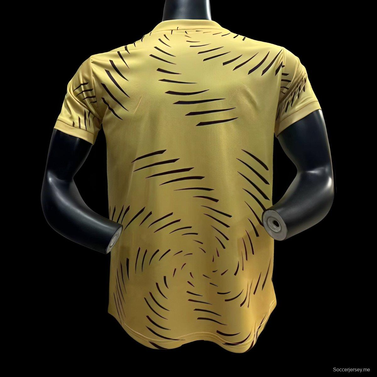 25/26 قميص ريال مدريد الأصفر الخاص 25/26