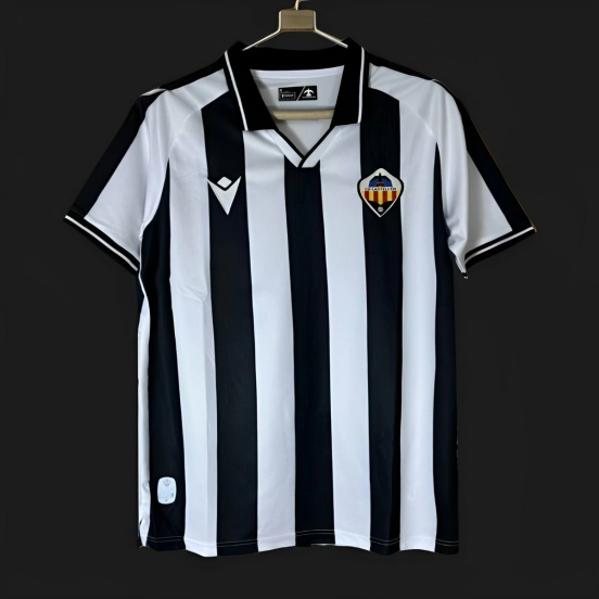 25/26 قميص فريق ليفانتي UD المنزلي