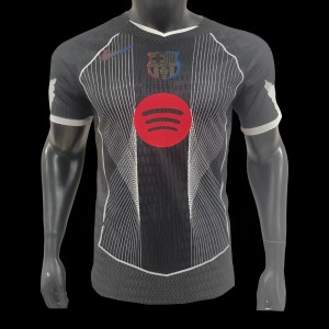 نسخة اللاعب 25/26 من قميص نادي برشلونة لكرة القدم أسود بخطوط بيضاء