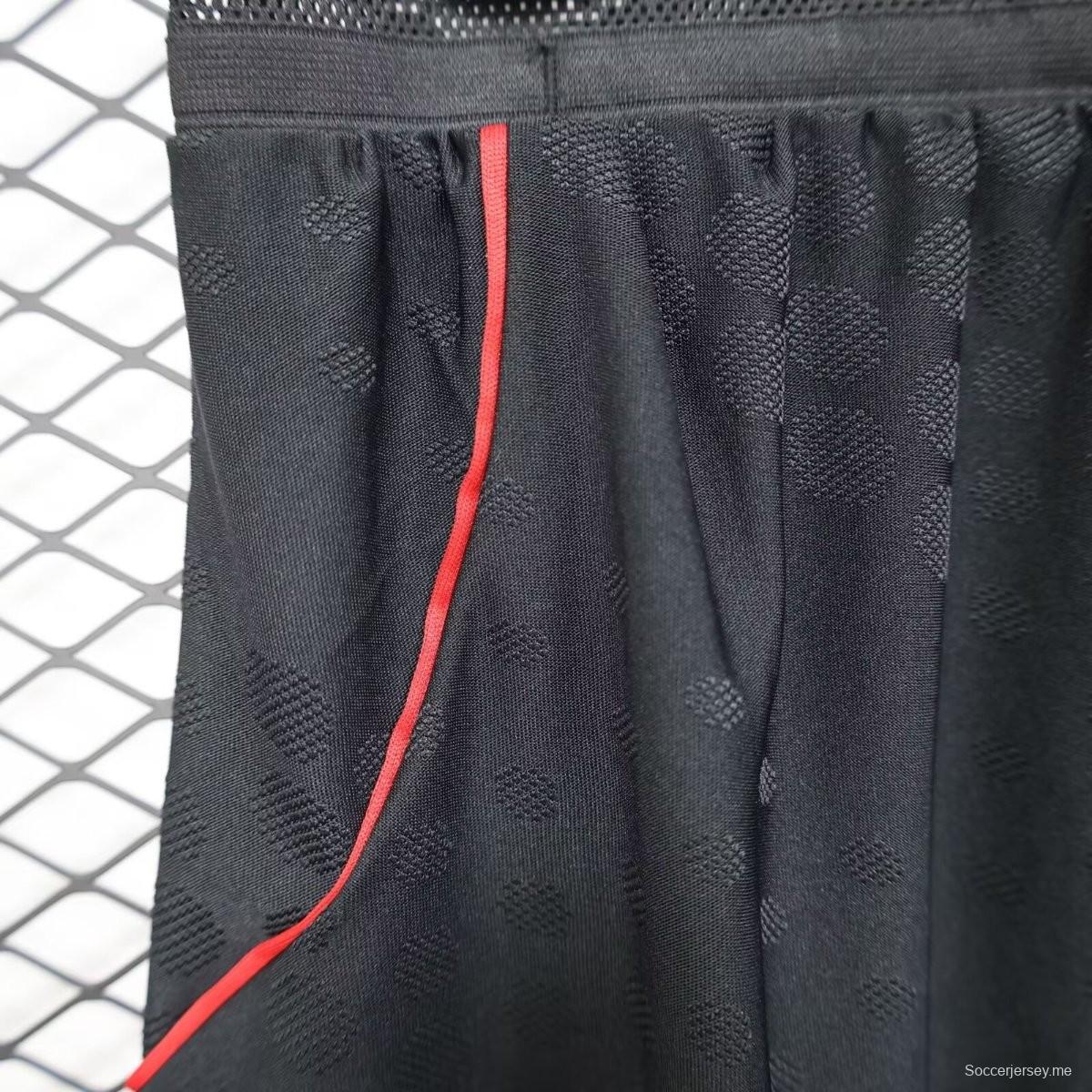 نسخة اللاعب 25/26 شورت ليفربول خارج أرضه